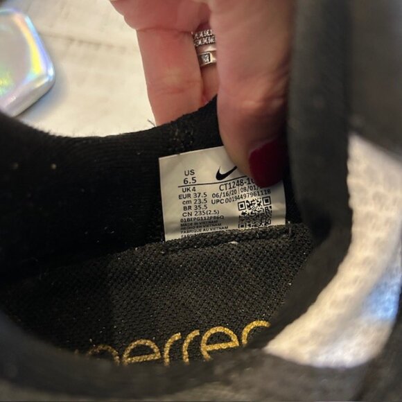 Nike Superrep Groove Black/White/Gold - Picture 5 of 5